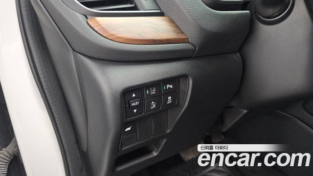 Honda CR-V 2019 — photo 24