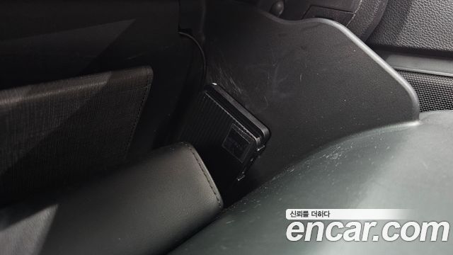 Honda CR-V 2019 — photo 28