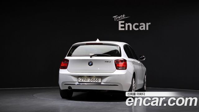 BMW 1-Series 2015 — photo 4