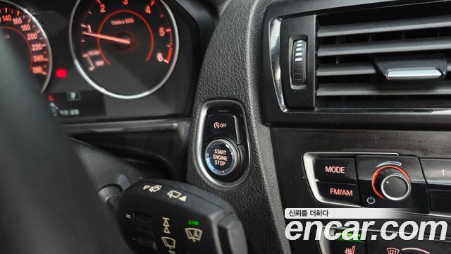 BMW 1-Series 2015 — photo 16