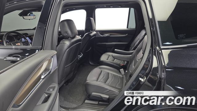 Cadillac XT6 2020 — photo 16