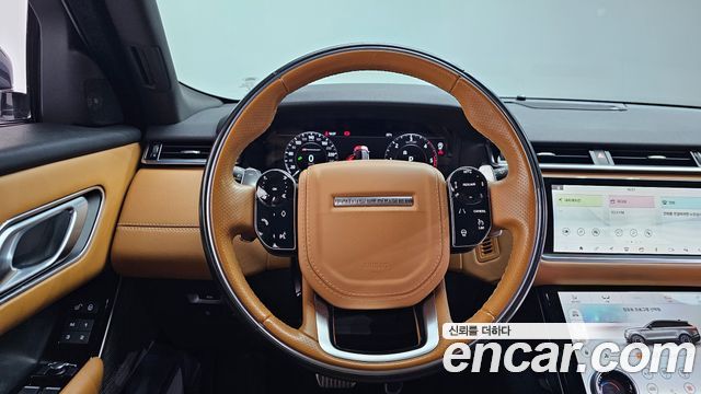 Land Rover Range Rover Velar 2019 — photo 19