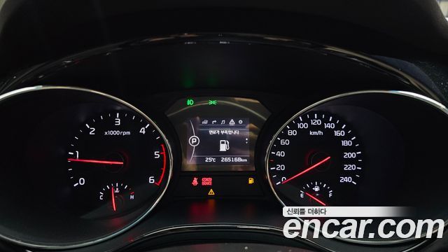 Kia Canival 2016 — photo 8