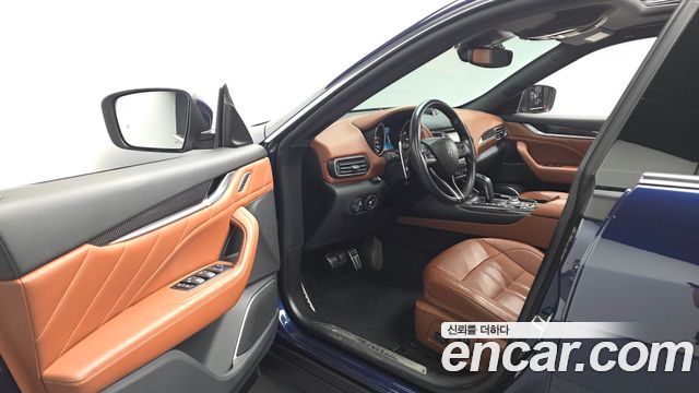 Maserati Levante 2020 — photo 13