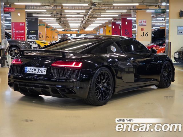 Audi R8 2017 — photo 4