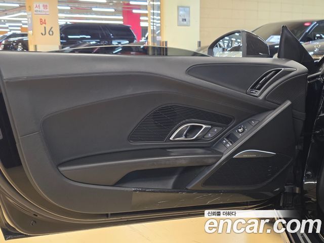 Audi R8 2017 — photo 8