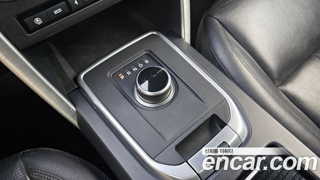 Land Rover Discovery Sport 2018 — photo 9
