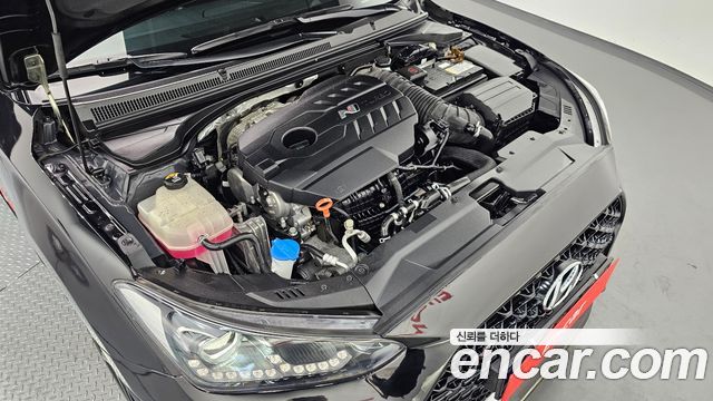 Hyundai Veloster 2022 — photo 6