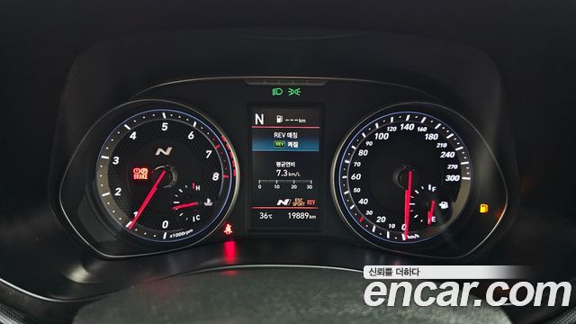 Hyundai Veloster 2022 — photo 8