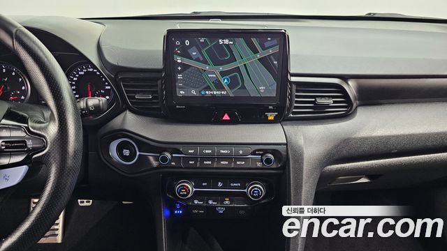 Hyundai Veloster 2022 — photo 13