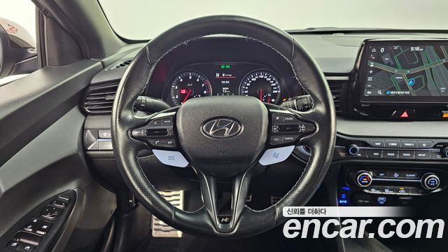 Hyundai Veloster 2022 — photo 20