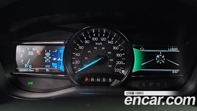 Ford Explorer 2019 — photo 11