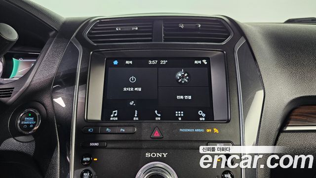 Ford Explorer 2019 — photo 24