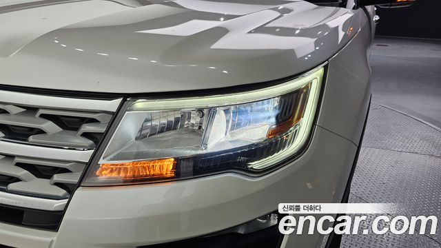 Ford Explorer 2019 — photo 8