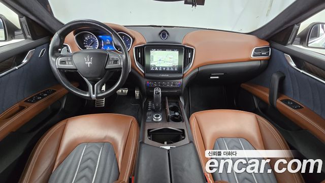 Maserati Ghibli 2019 — photo 10