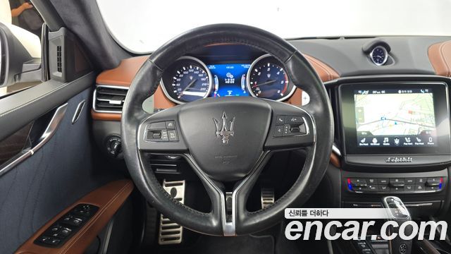Maserati Ghibli 2019 — photo 19