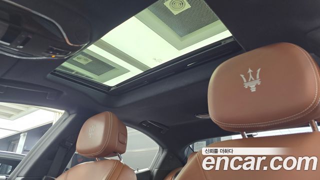 Maserati Ghibli 2019 — photo 23