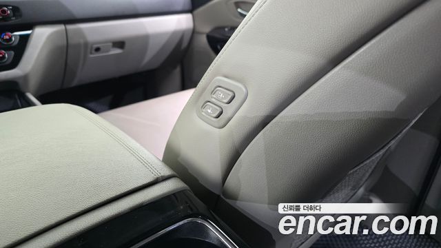 Kia Canival 2019 — photo 22
