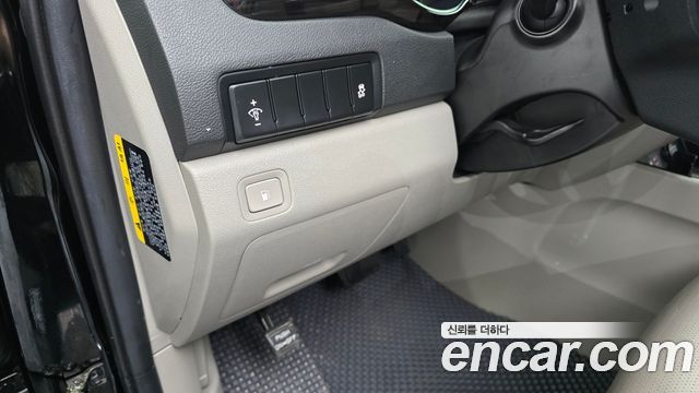 Kia Canival 2019 — photo 27