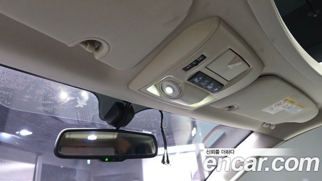 Chrysler Grand Voyager 2016 — photo 17