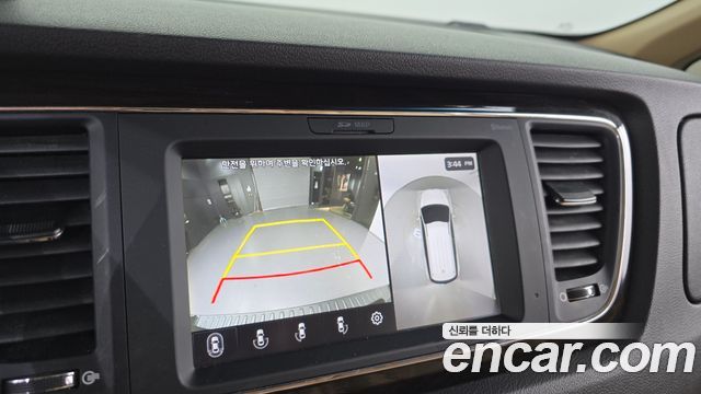 Kia Canival 2019 — photo 21