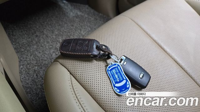 Kia Canival 2019 — photo 22