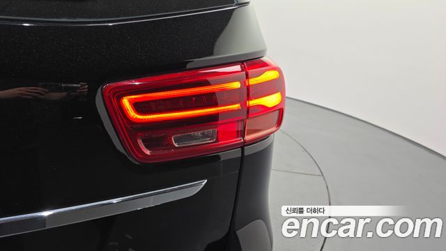 Kia Canival 2019 — photo 9