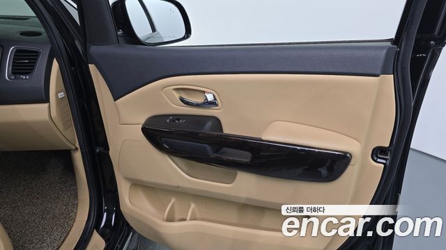 Kia Canival 2019 — photo 15