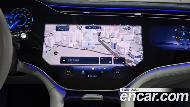Mercedes-Benz EQE 2023 — photo 20