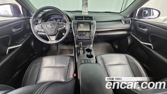 Toyota Camry 2017 — photo 7
