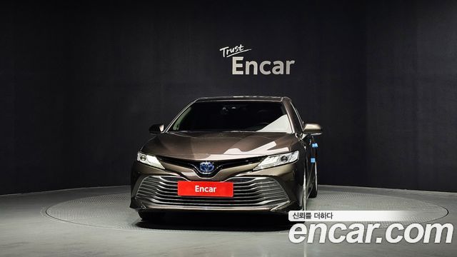 Toyota Camry 2018 — photo 3
