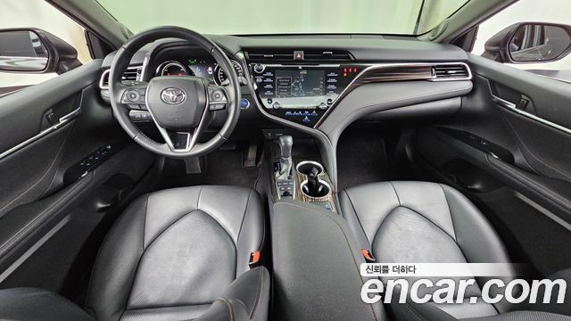 Toyota Camry 2018 — photo 7