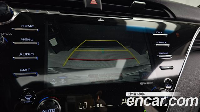 Toyota Camry 2018 — photo 15