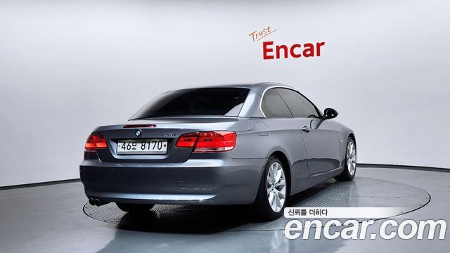 BMW 3-Series 2009 — photo 2