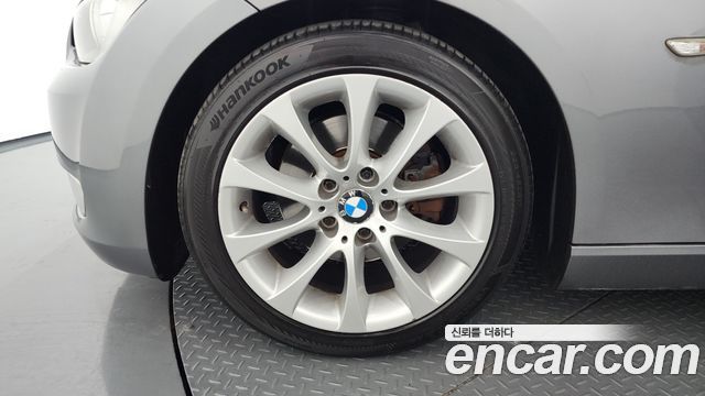 BMW 3-Series 2009 — photo 5