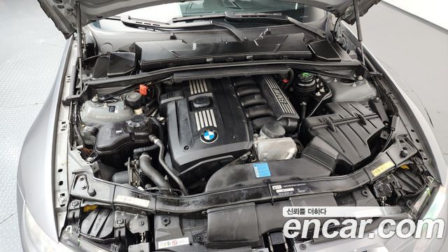 BMW 3-Series 2009 — photo 6