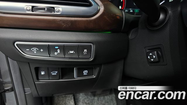 Genesis G90 2019 — photo 14