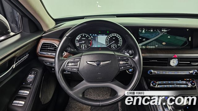 Genesis G90 2019 — photo 15