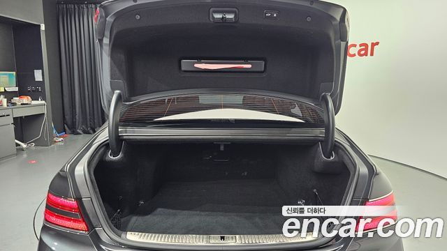 Genesis G90 2019 — photo 20