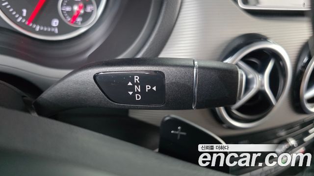 Mercedes-Benz B-Class 2015 — photo 9