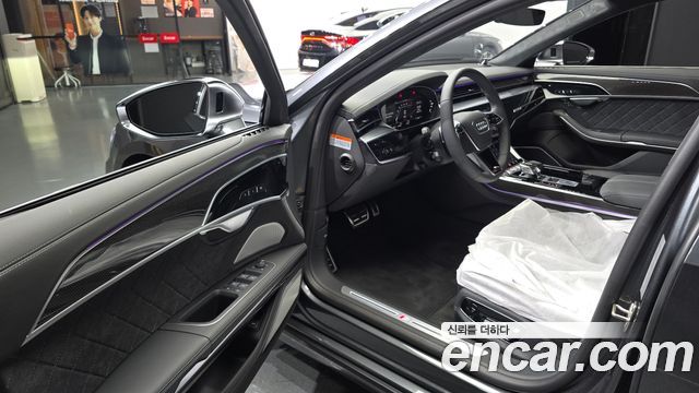 Audi S8 2025 — photo 13