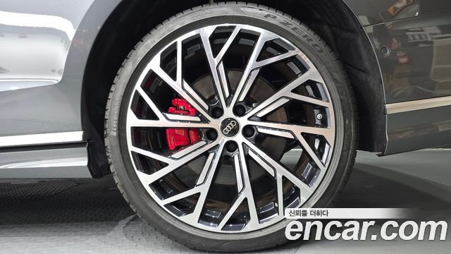 Audi S8 2025 — photo 7