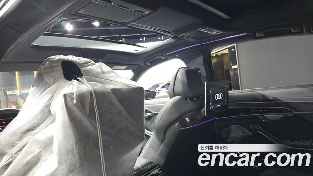 Audi S8 2025 — photo 30