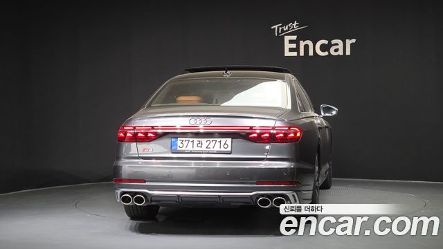 Audi S8 2025 — photo 4