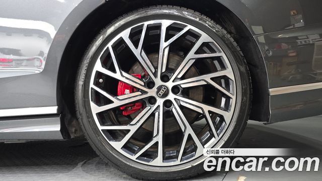 Audi S8 2025 — photo 7