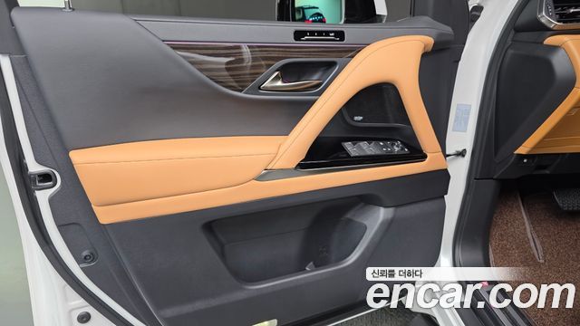 Lexus LX 2025 — photo 14
