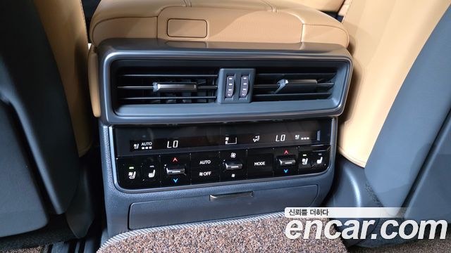Lexus LX 2025 — photo 37