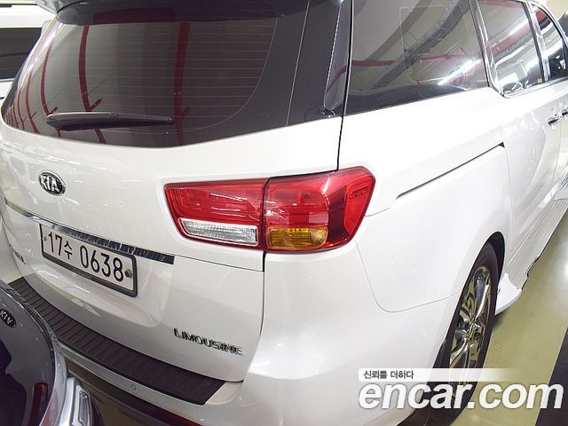 Kia Canival 2016 — photo 2