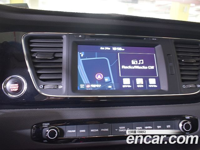 Kia Canival 2016 — photo 11
