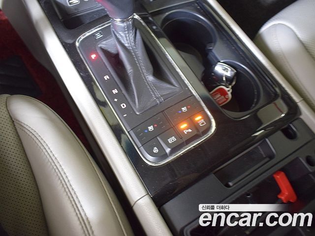 Kia Canival 2016 — photo 14